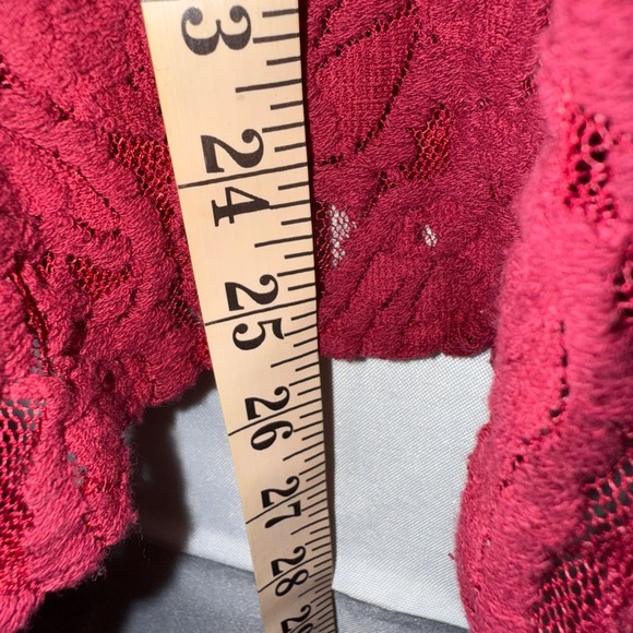 Elegant Red Lace Blouse - Picture 7 of 10